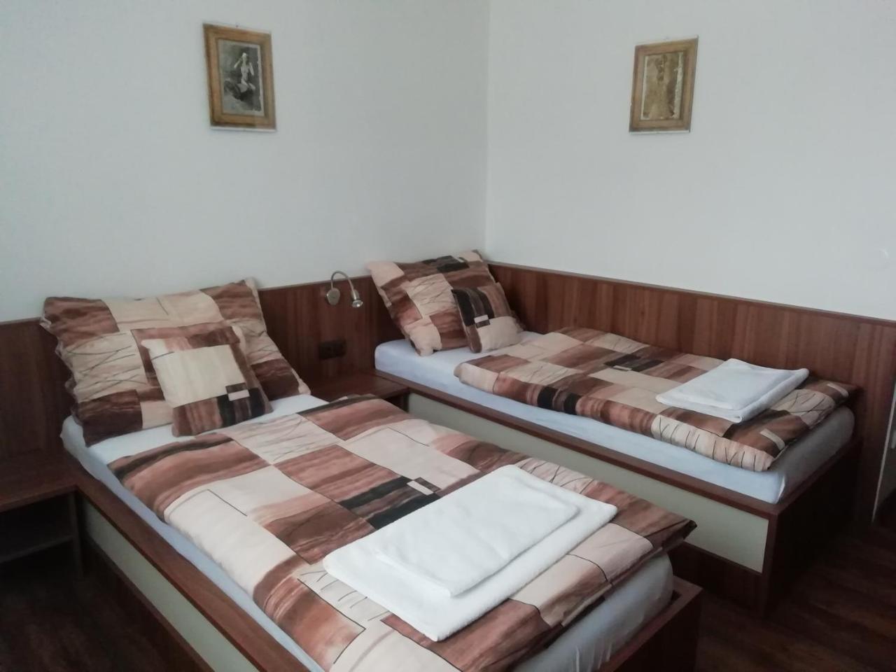 Motorest U Kola Otel Prostějov Dış mekan fotoğraf