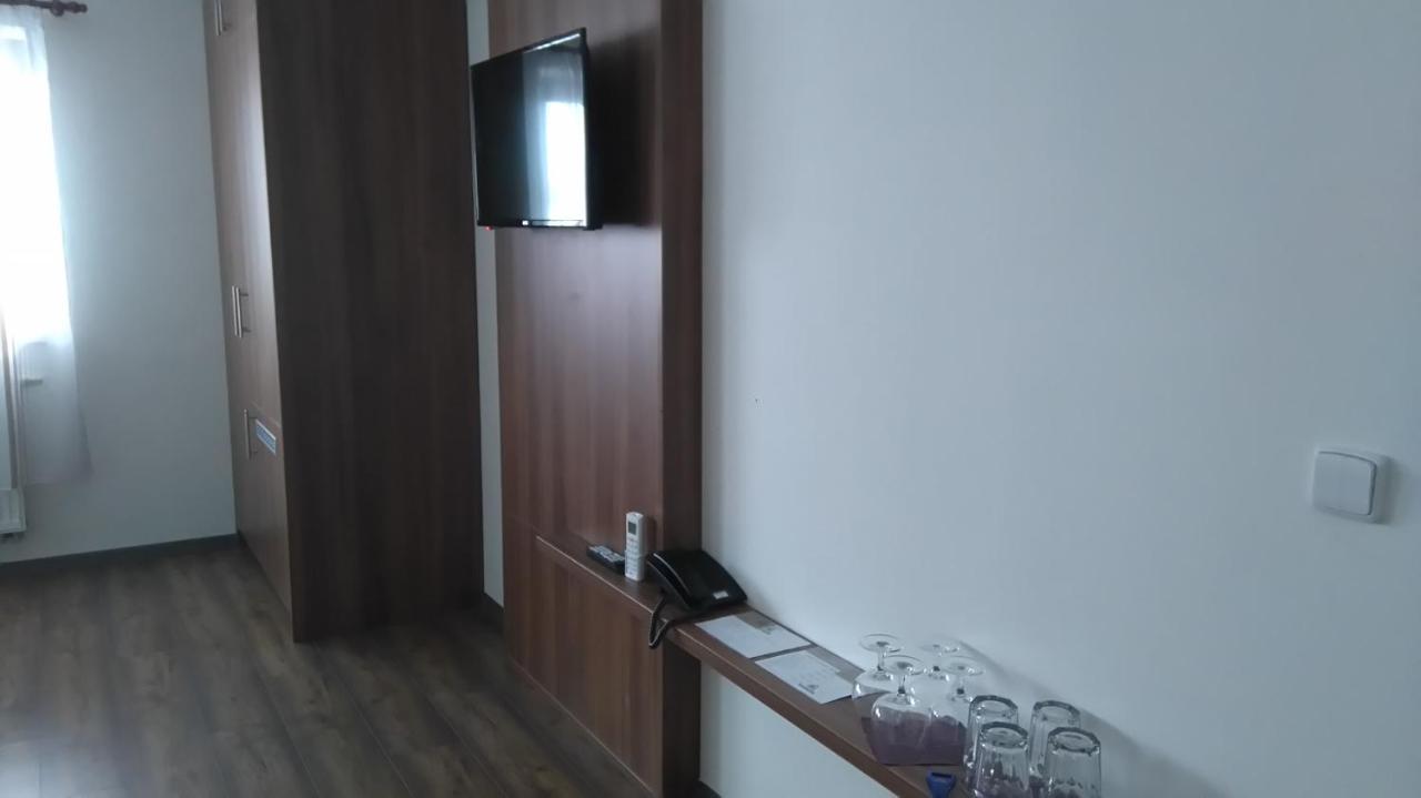 Motorest U Kola Otel Prostějov Dış mekan fotoğraf