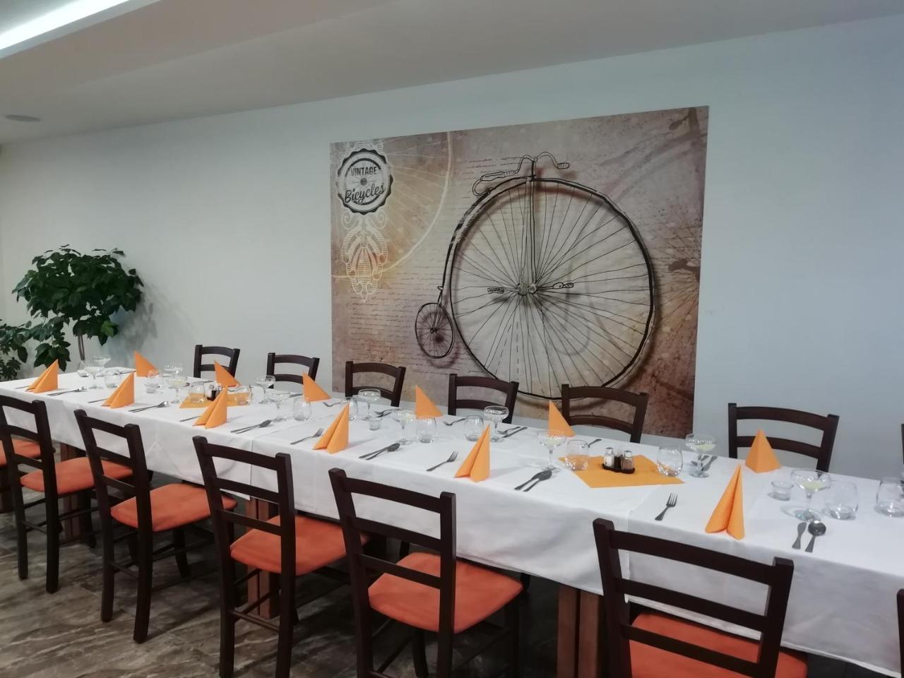 Motorest U Kola Otel Prostějov Dış mekan fotoğraf