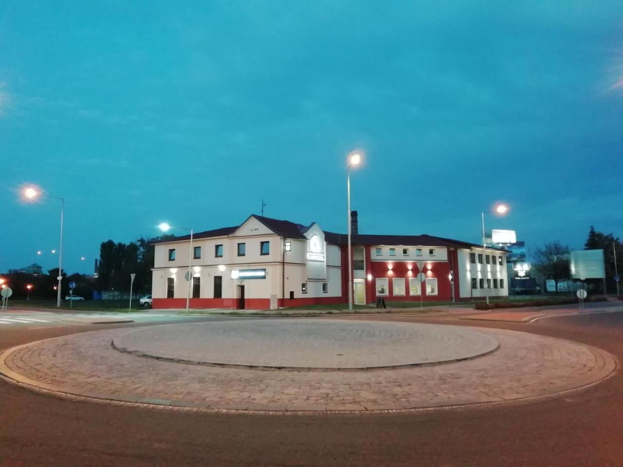 Motorest U Kola Prostějov Dış mekan fotoğraf