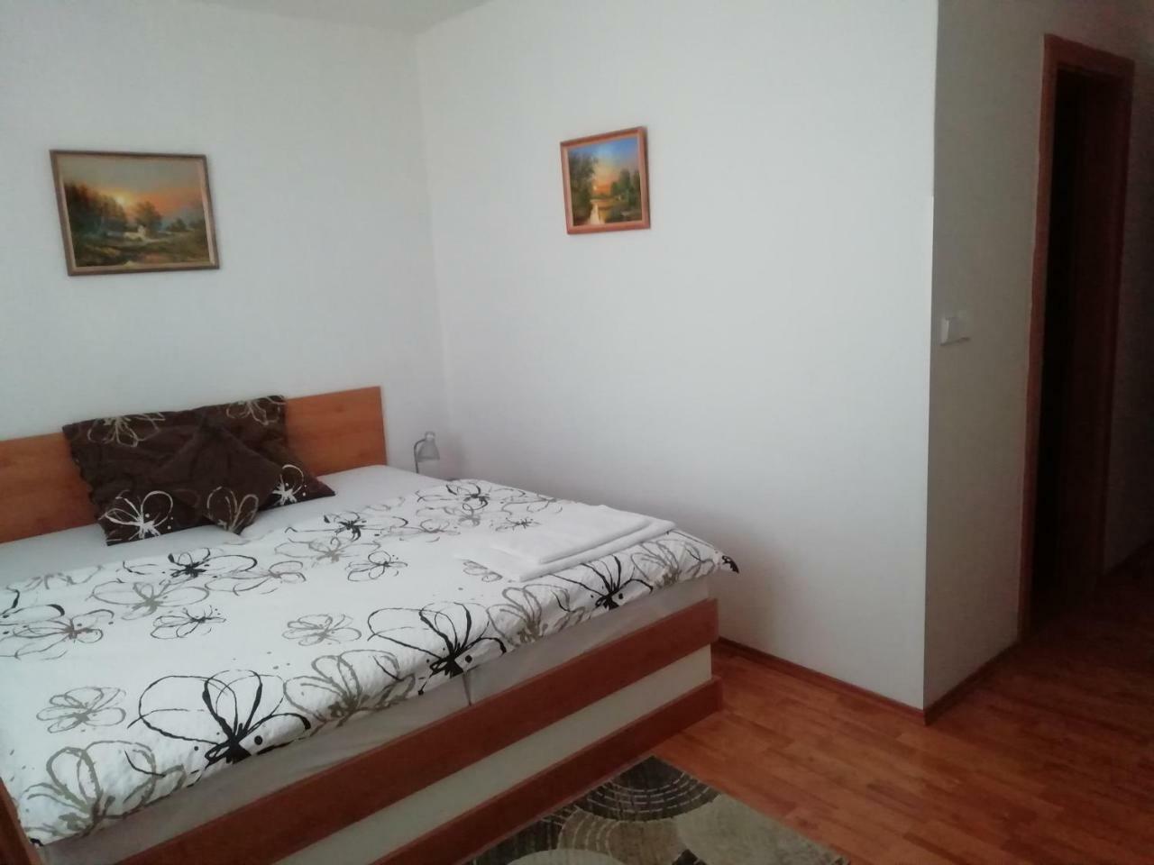 Motorest U Kola Otel Prostějov Dış mekan fotoğraf