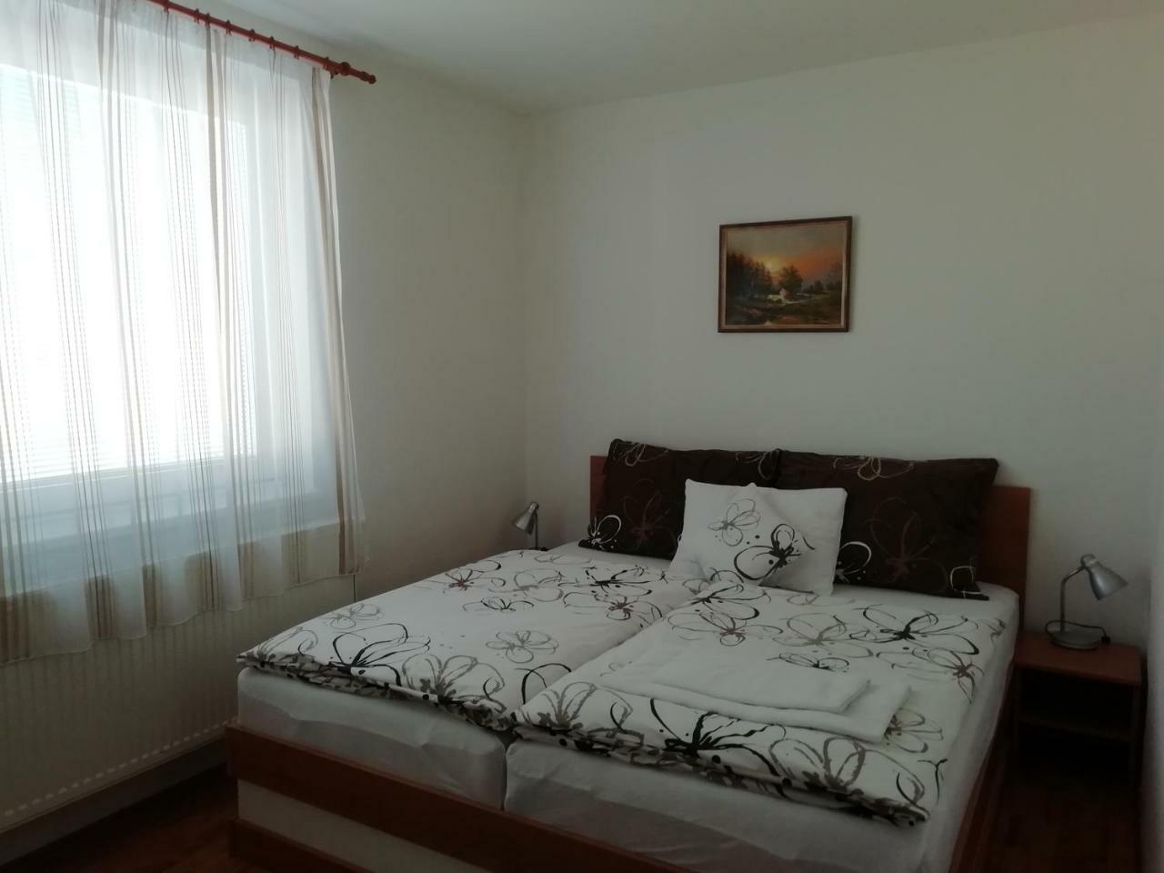 Motorest U Kola Otel Prostějov Dış mekan fotoğraf